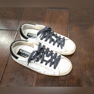 Golden Goose Women’s white sneakers Size 37